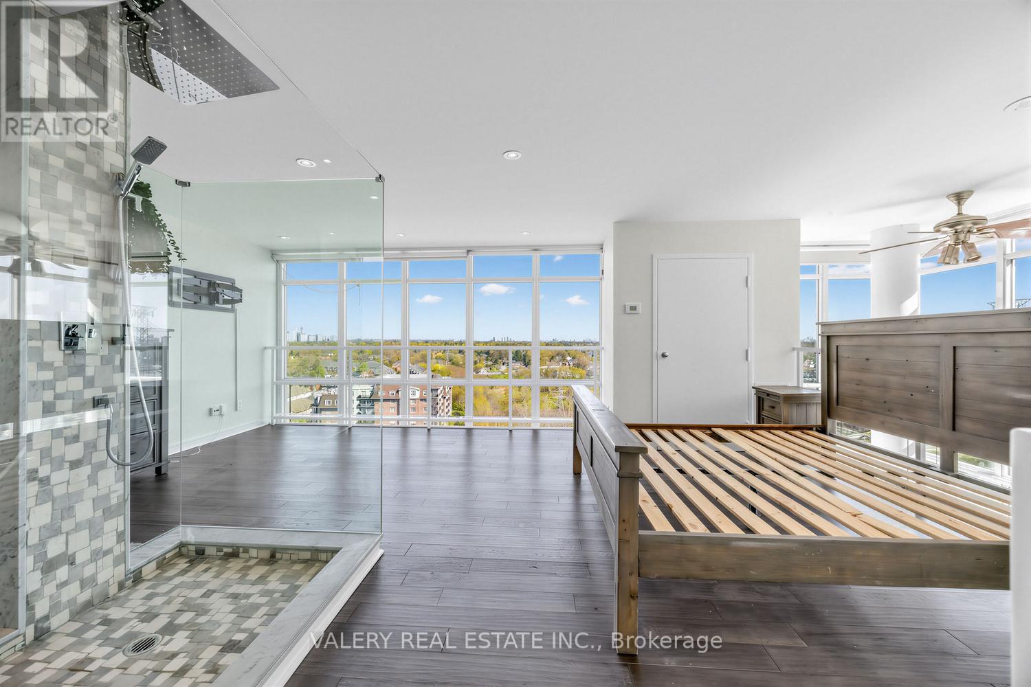 #827 250 MANITOBA STREET - 8