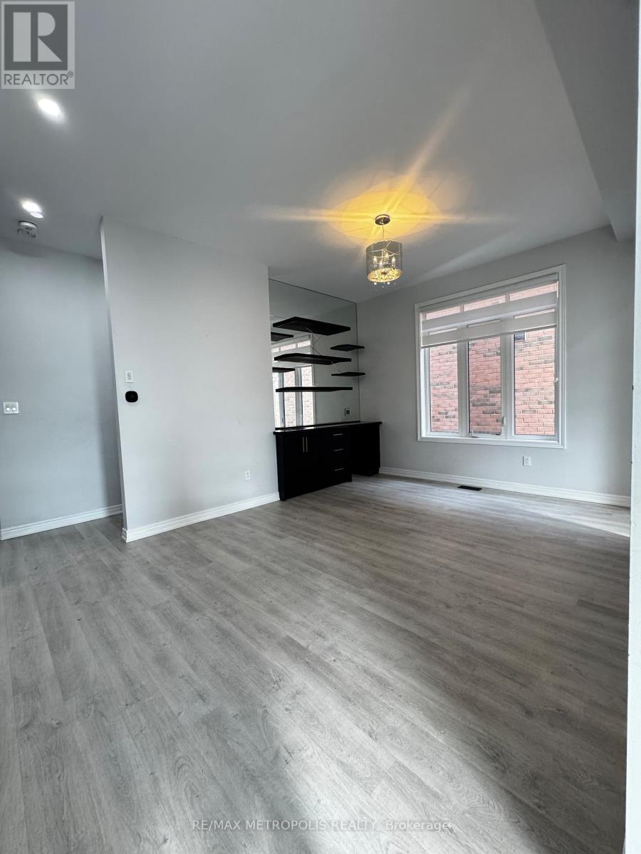 133 AUCKLAND DRIVE - 12