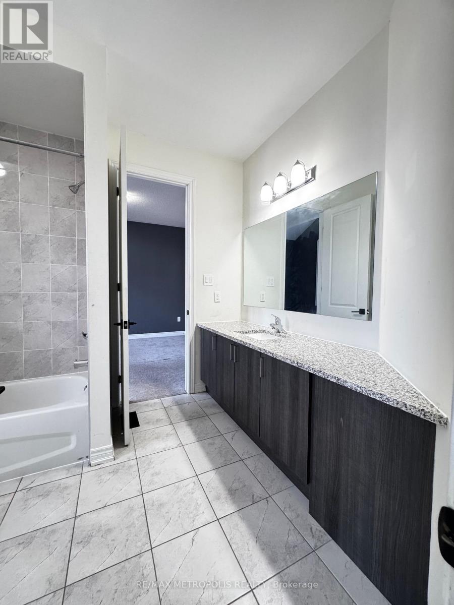 133 AUCKLAND DRIVE - 19
