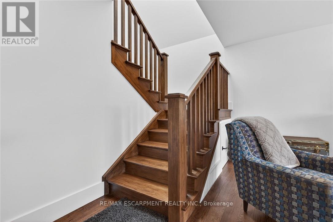 1300 RIVER ROAD - 23