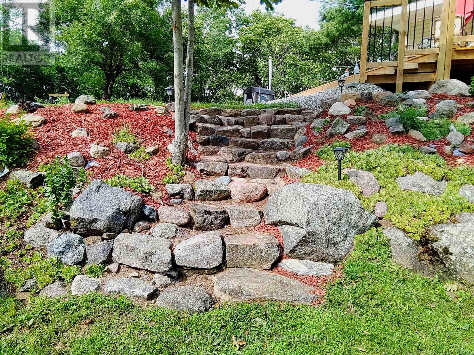1365 FOURTH LAKE ROAD - 31