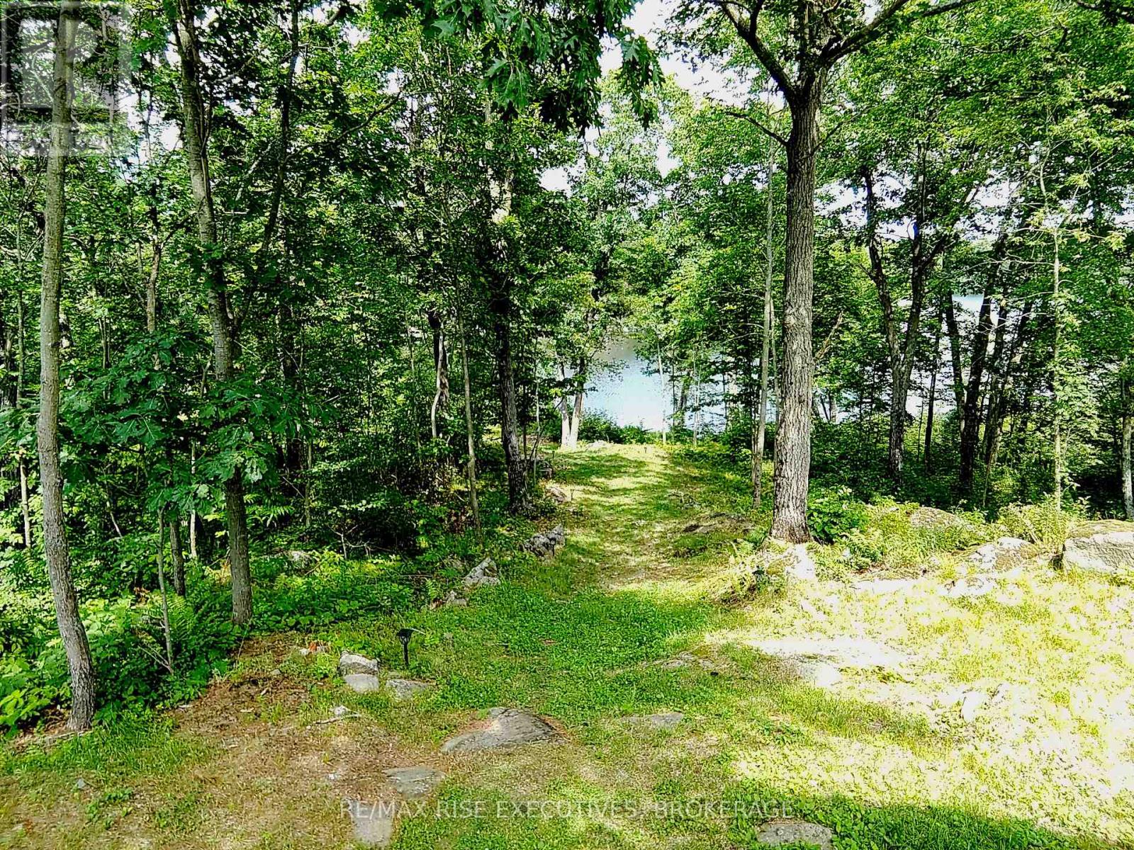 1365 FOURTH LAKE ROAD - 34