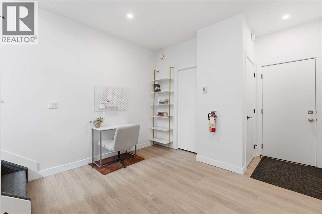 #129 2117 81 Street SW - 25