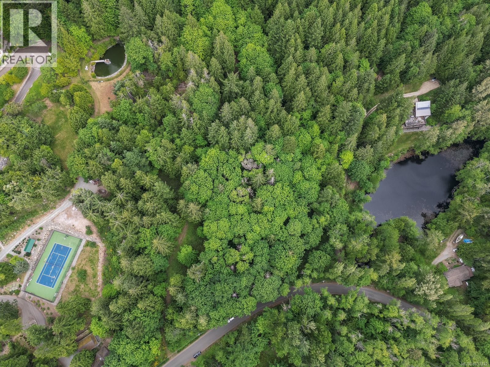 8278 Thomson Pl, Central Saanich