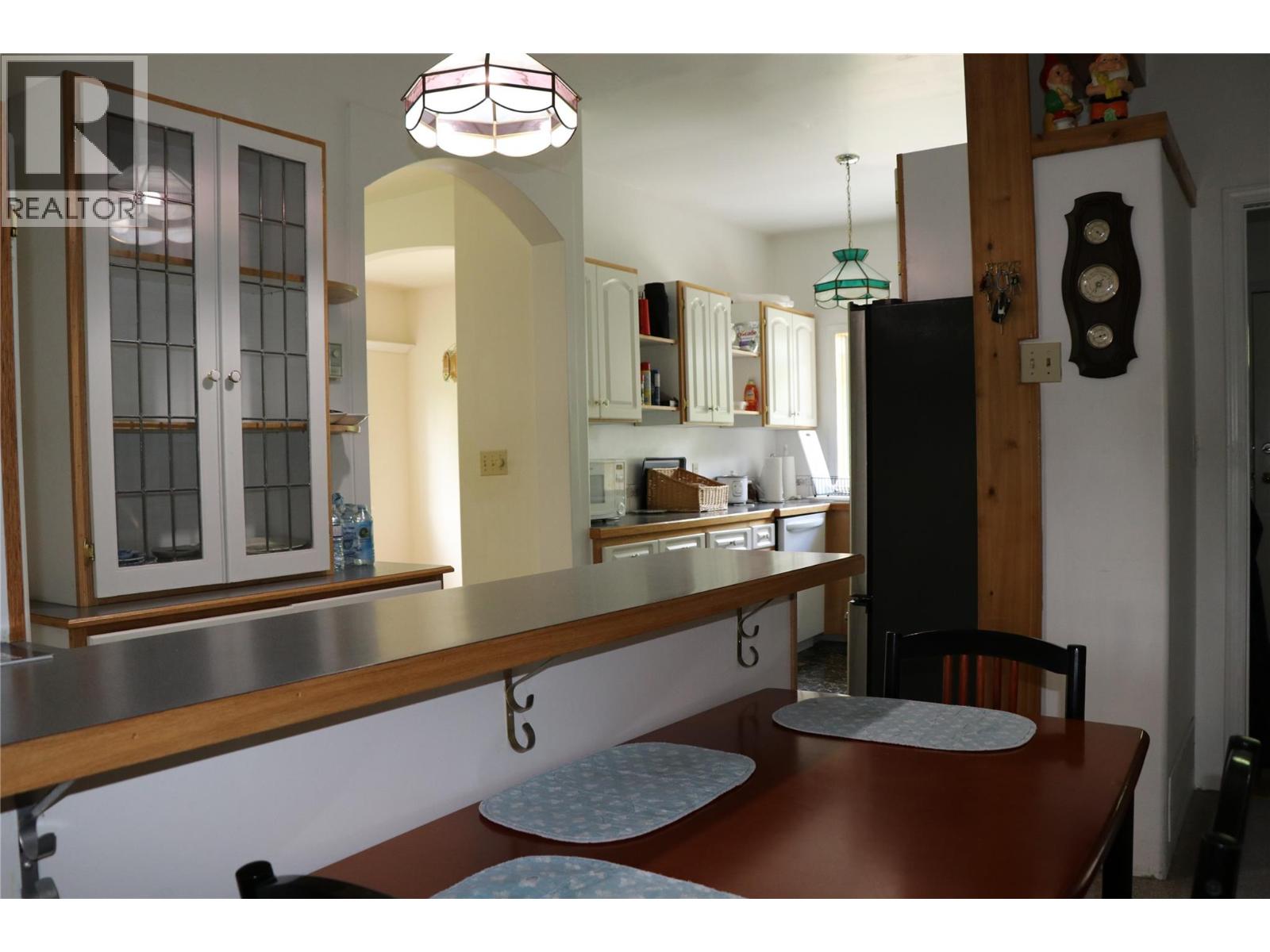 561 Willow Street - 13