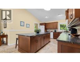 427 Bayles Road, Nakusp, BC V0G1R1 Photo 23