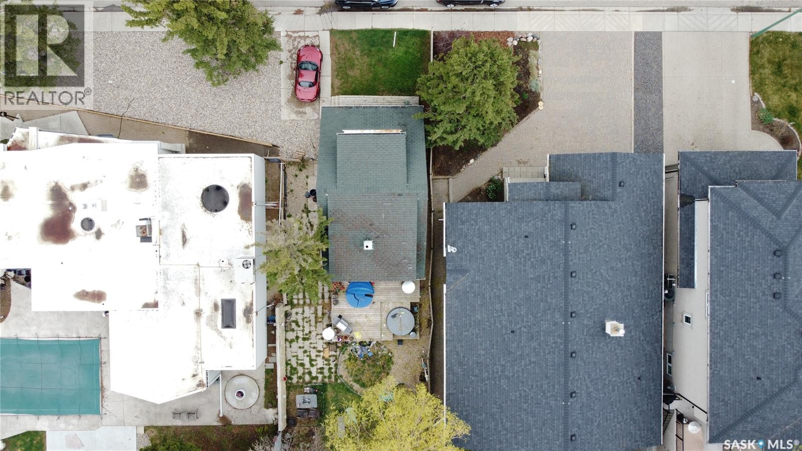 2512 GARNET STREET - 27