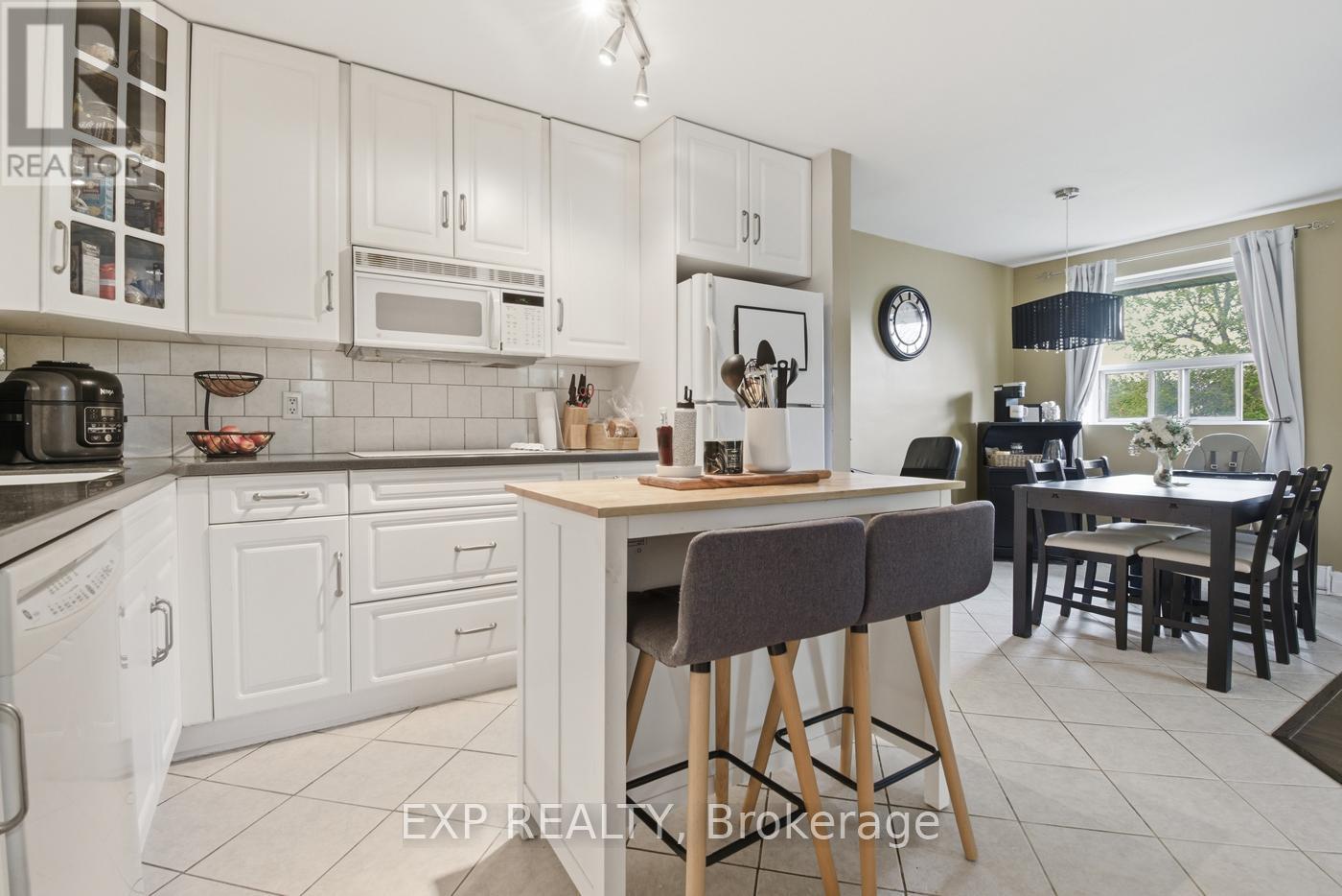 #303 78 WELLAND STREET N - 6