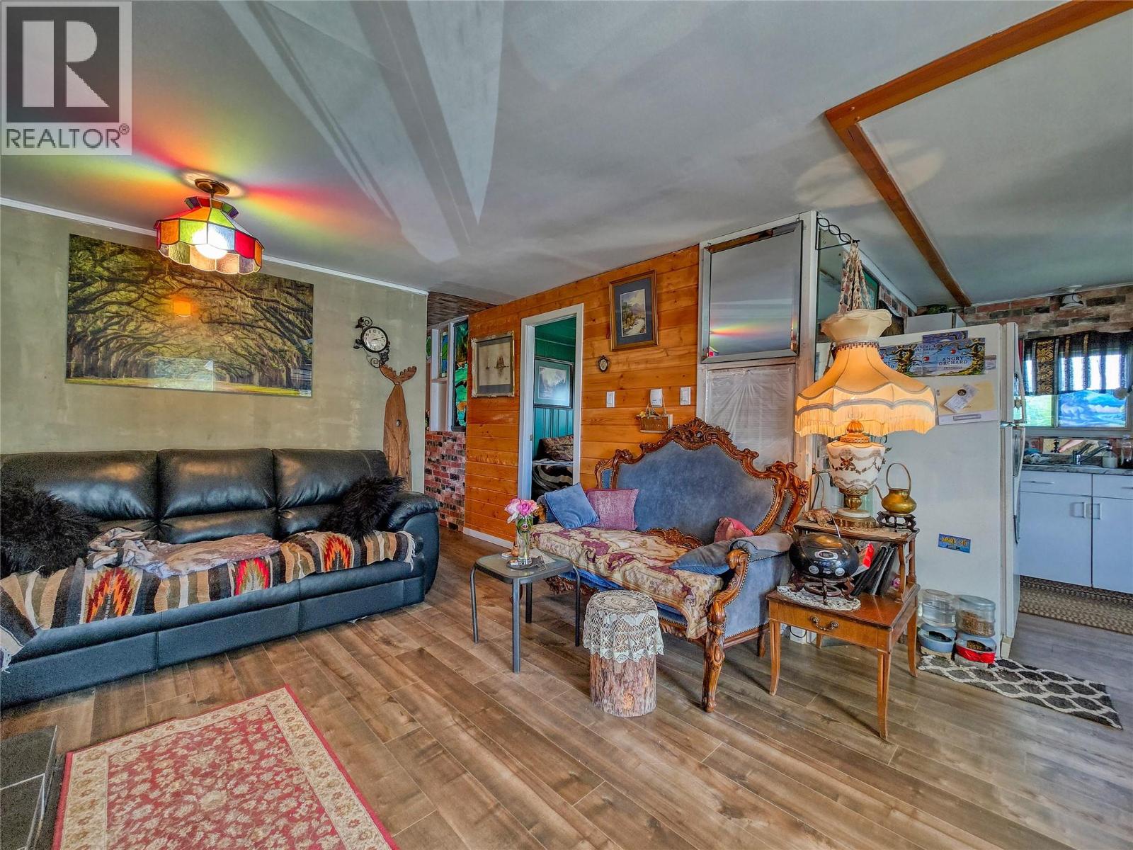 #28 8634 93/95 Highway - 15