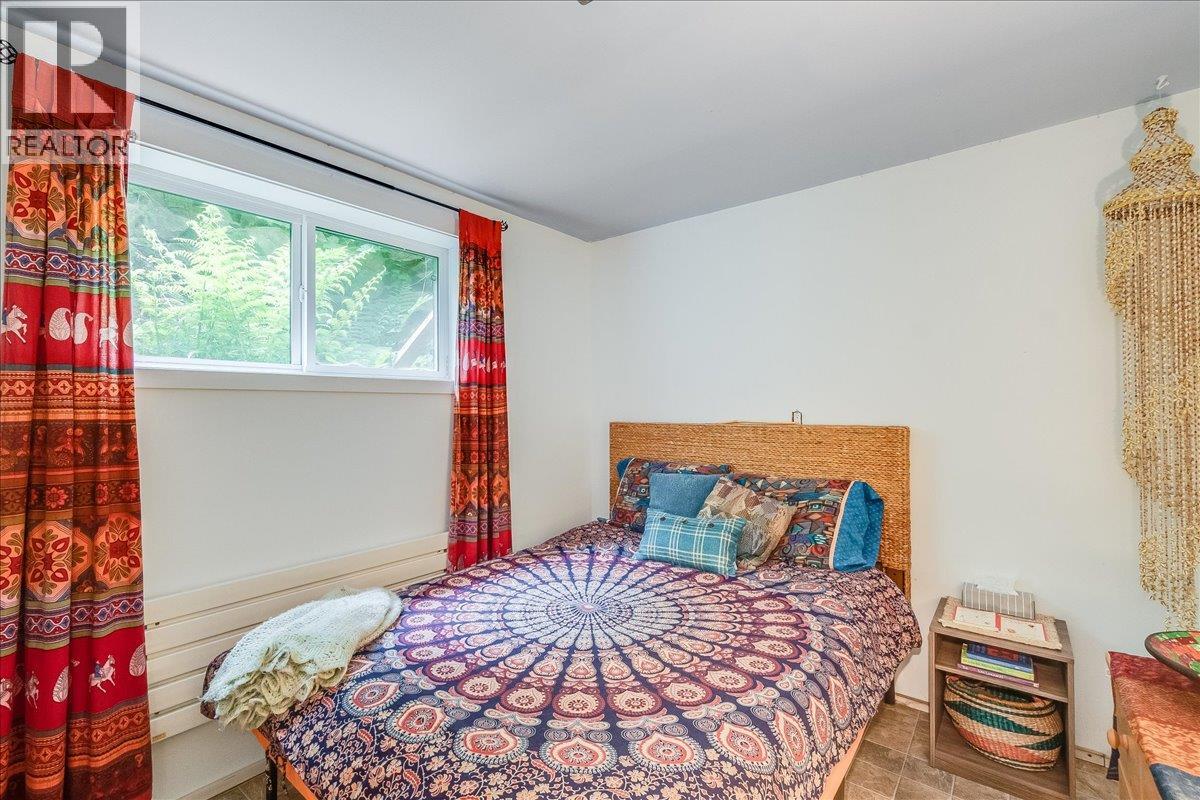 122 High Street - 26