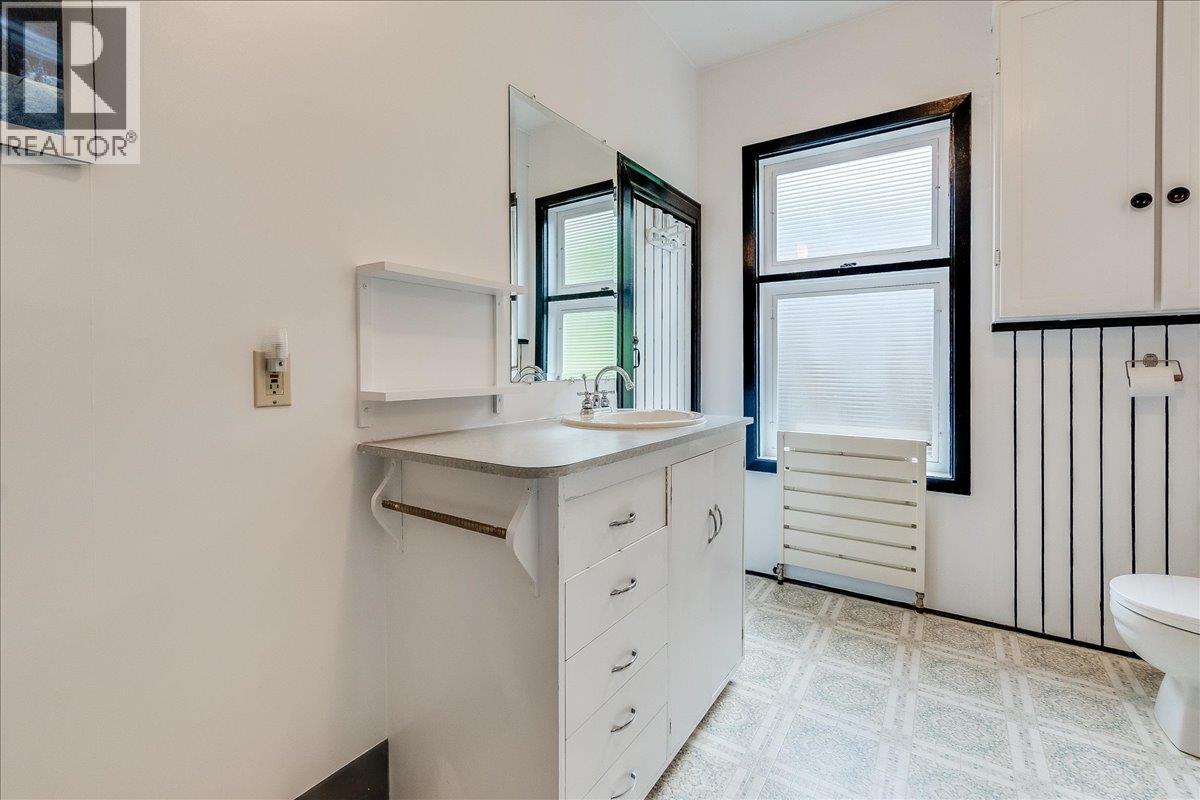122 High Street - 28