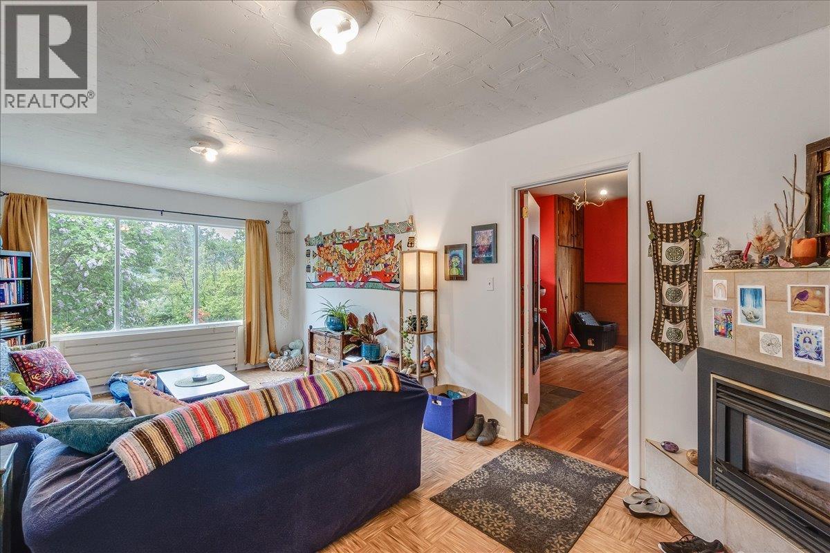 122 High Street - 31