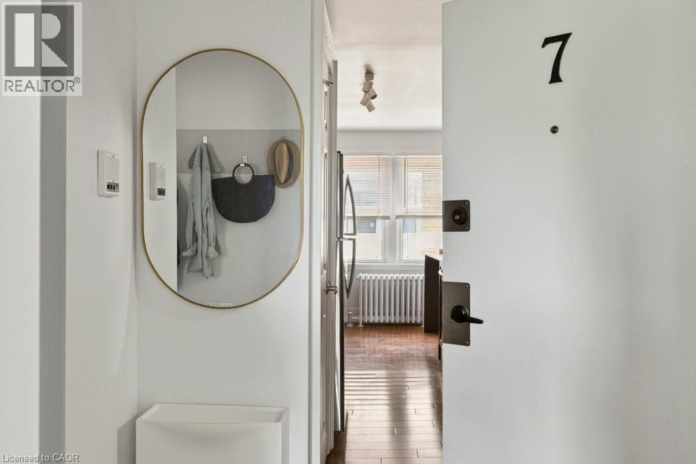 #7 21 MOUNTWOOD Avenue - 7