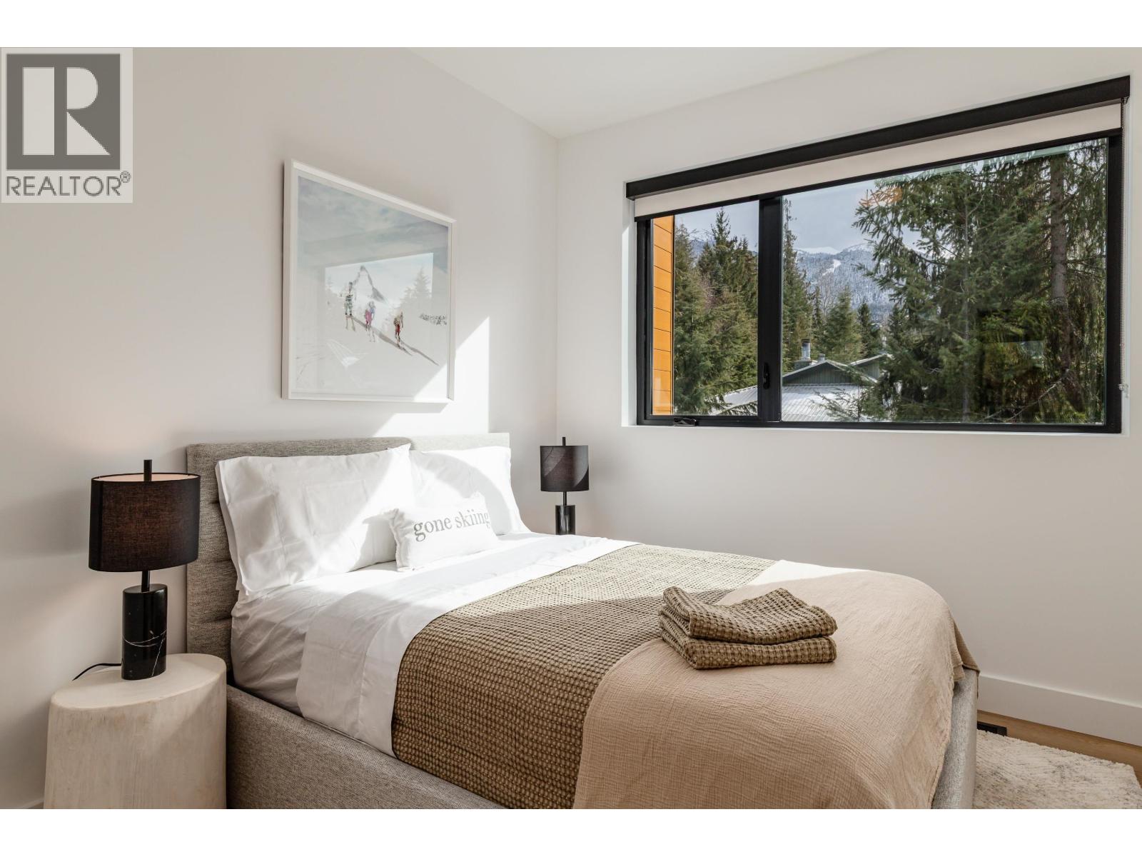 17 2077 GARIBALDI WAY, Whistler
