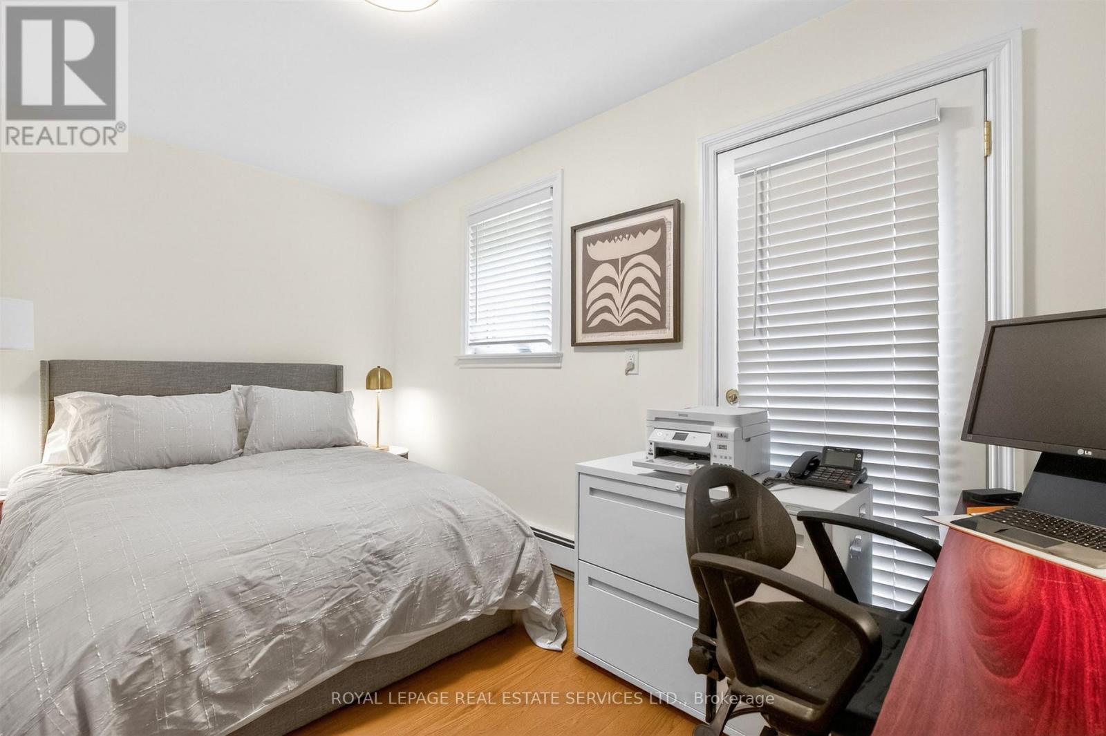 25 LORINDALE AVENUE - 22