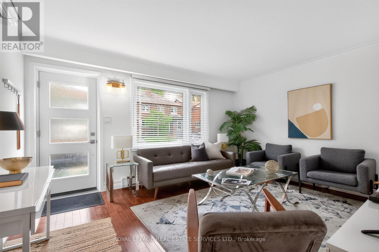 25 LORINDALE AVENUE - Image 3