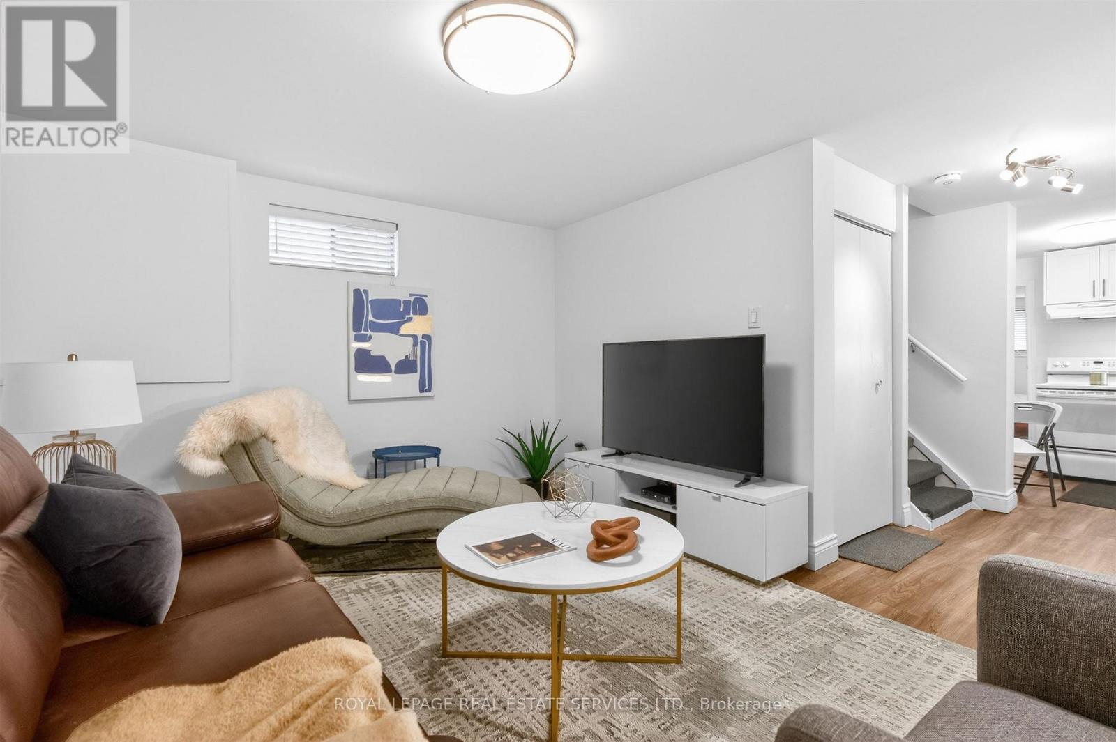25 LORINDALE AVENUE - 27