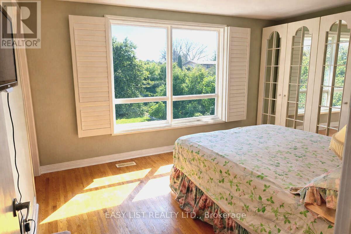 1035 OSHAWA BOULEVARD N - 10