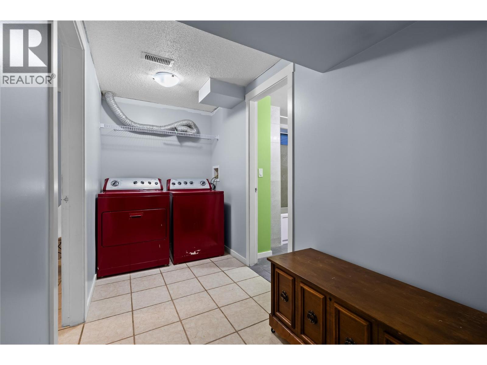 730 Cupar Road - 20