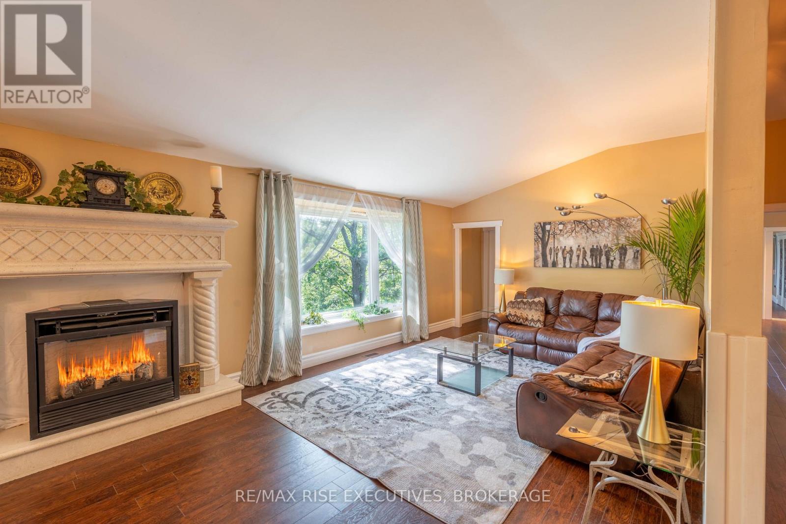 1365 FOURTH LAKE ROAD - 11