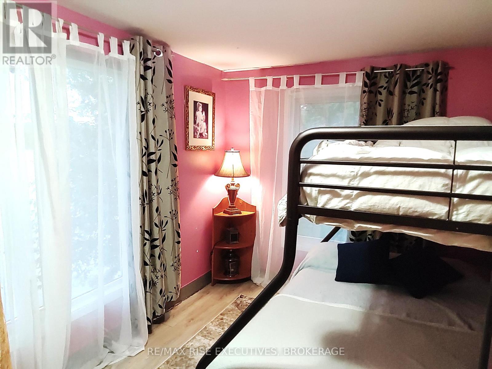 1365 FOURTH LAKE ROAD - 29
