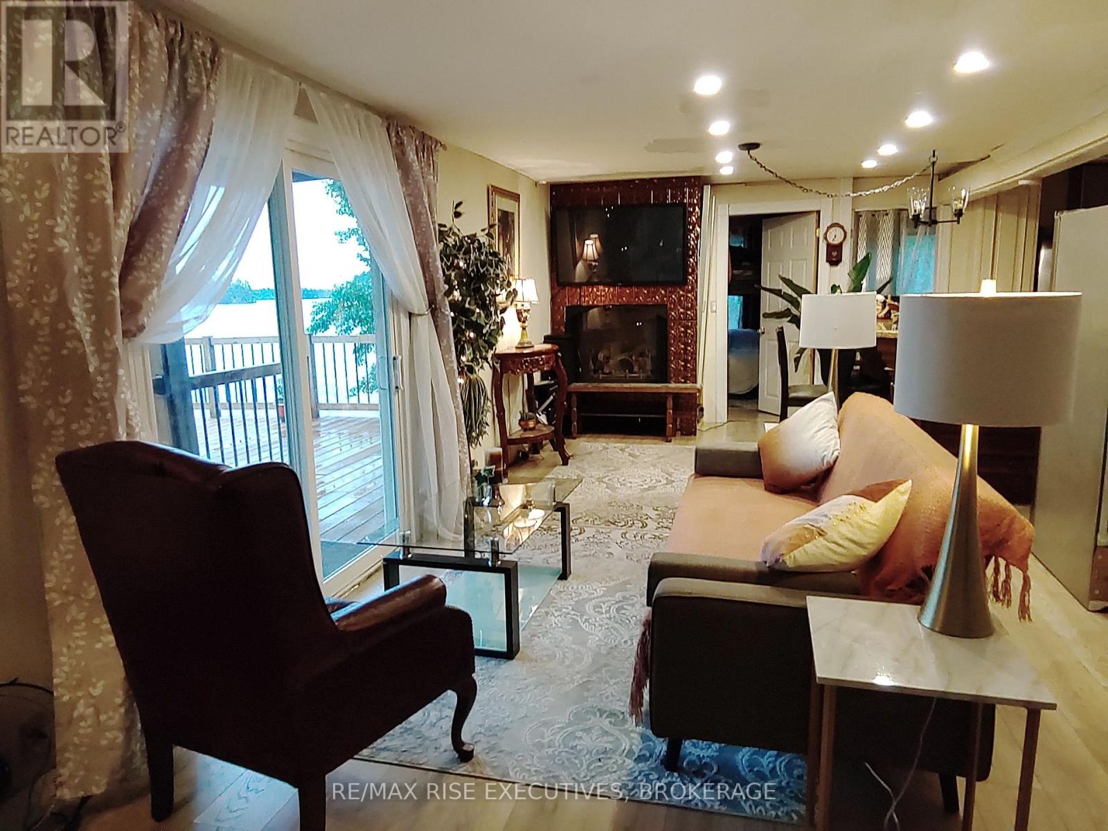 1365 FOURTH LAKE ROAD - 24