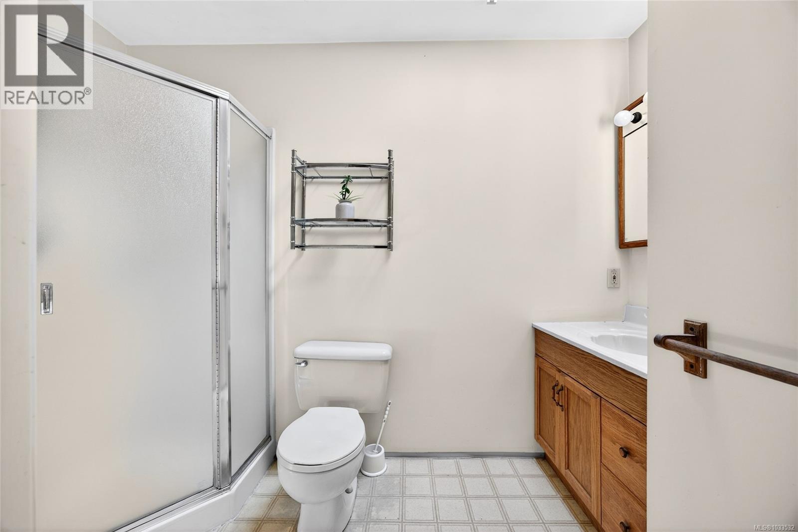 251 Price Rd - 26