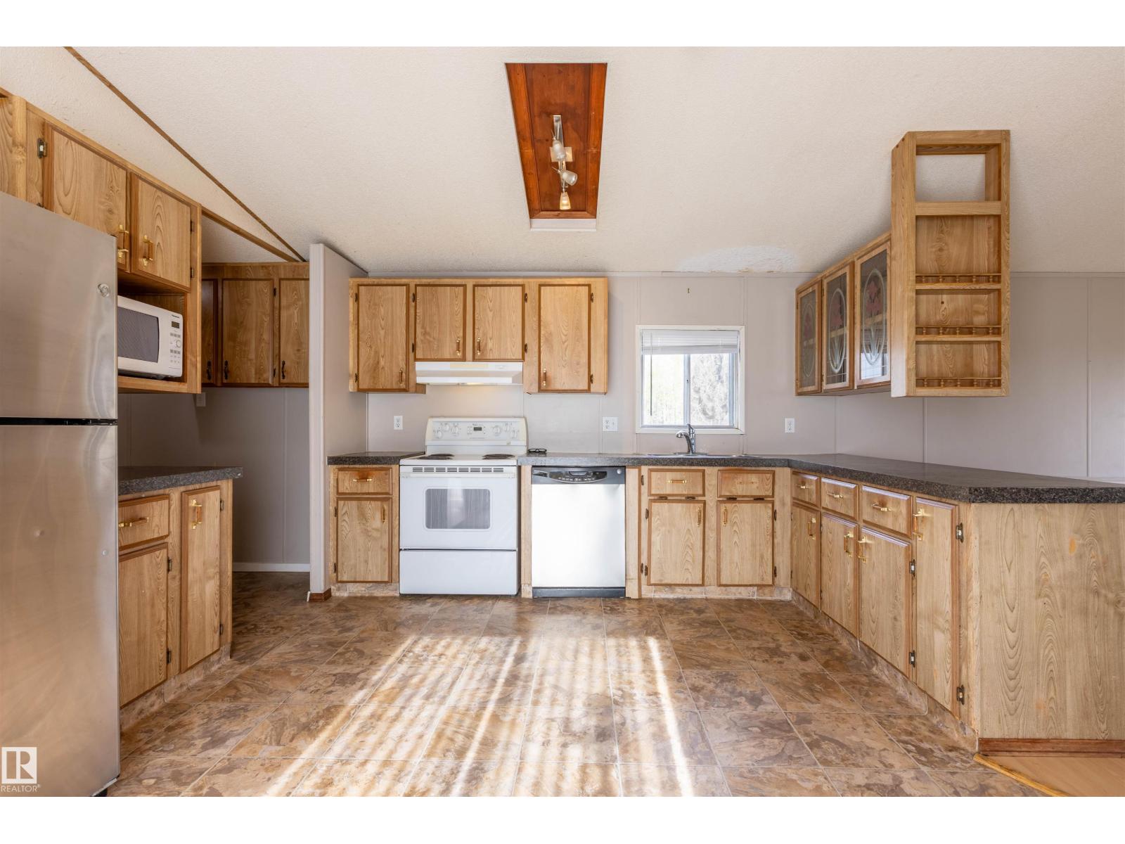 57022 Range Road 274 - 21