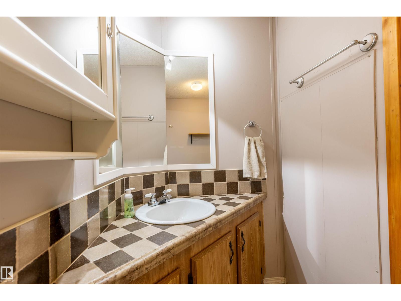 57022 Range Road 274 - 25