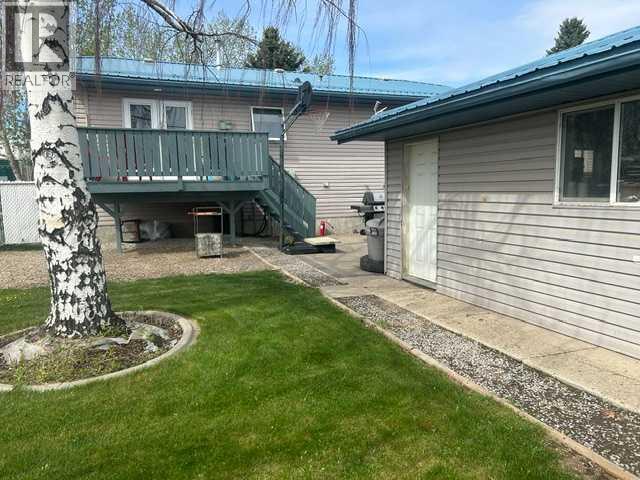 144 Upland Boulevard W — photo 9