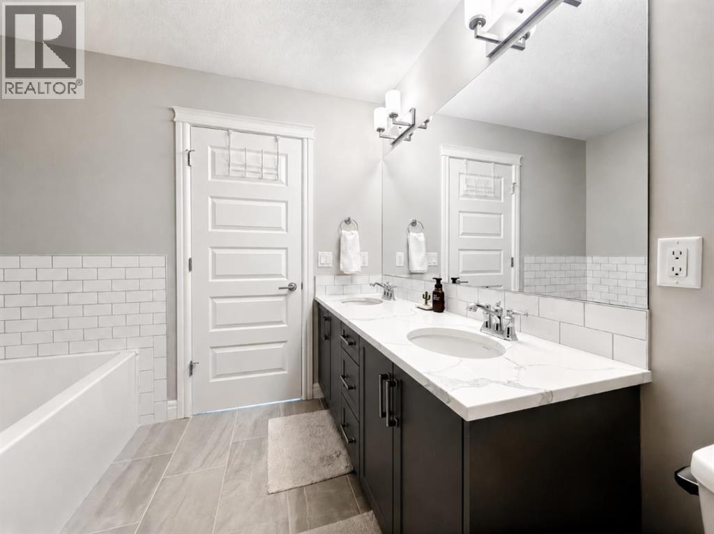 194 Clydesdale Avenue, Cochrane