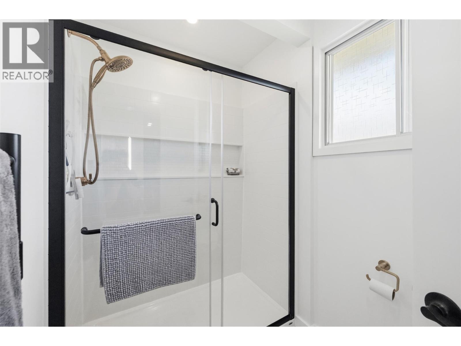 5809 Cottonwood Drive, Osoyoos