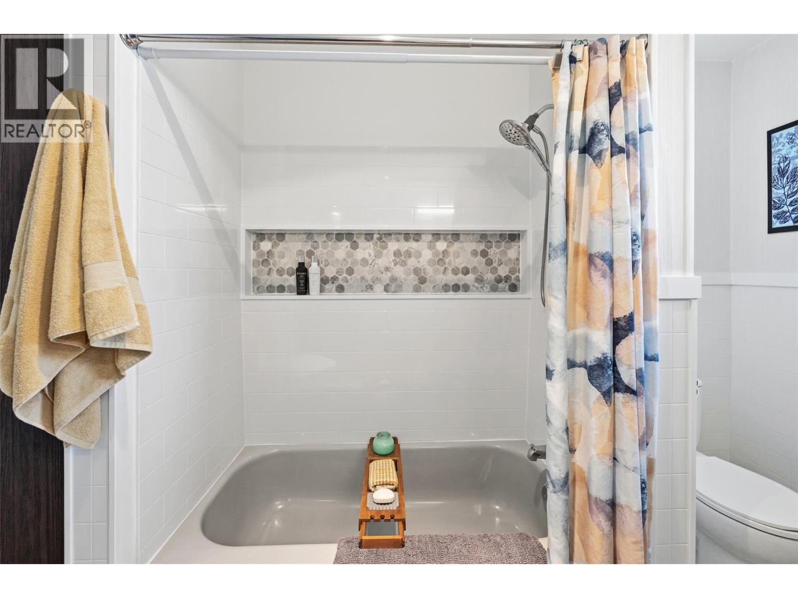 5809 Cottonwood Drive, Osoyoos