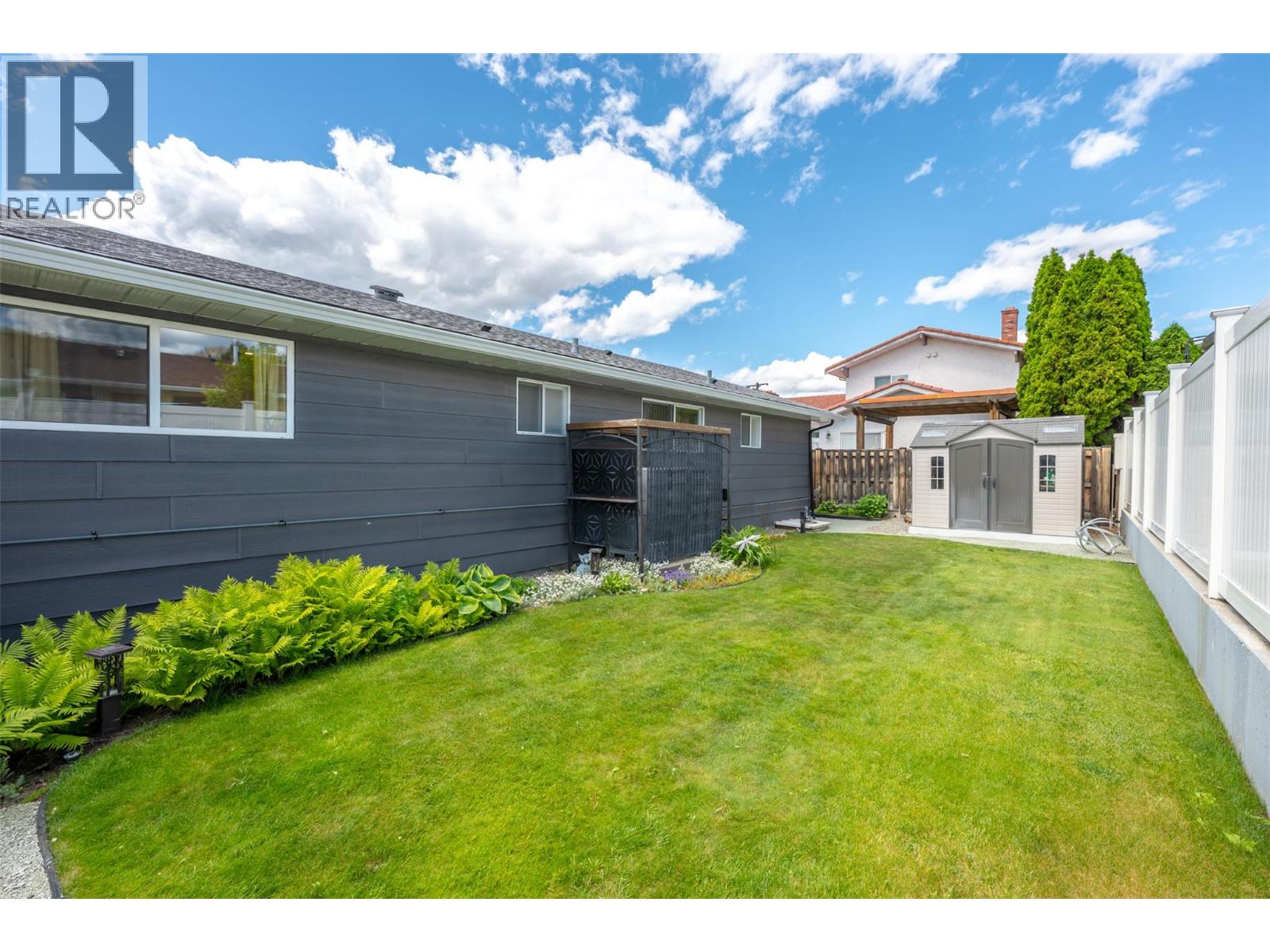 5809 Cottonwood Drive - 90