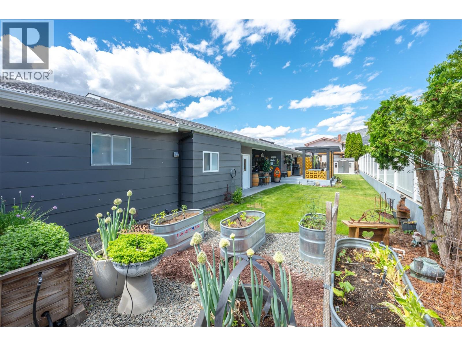 5809 Cottonwood Drive, Osoyoos