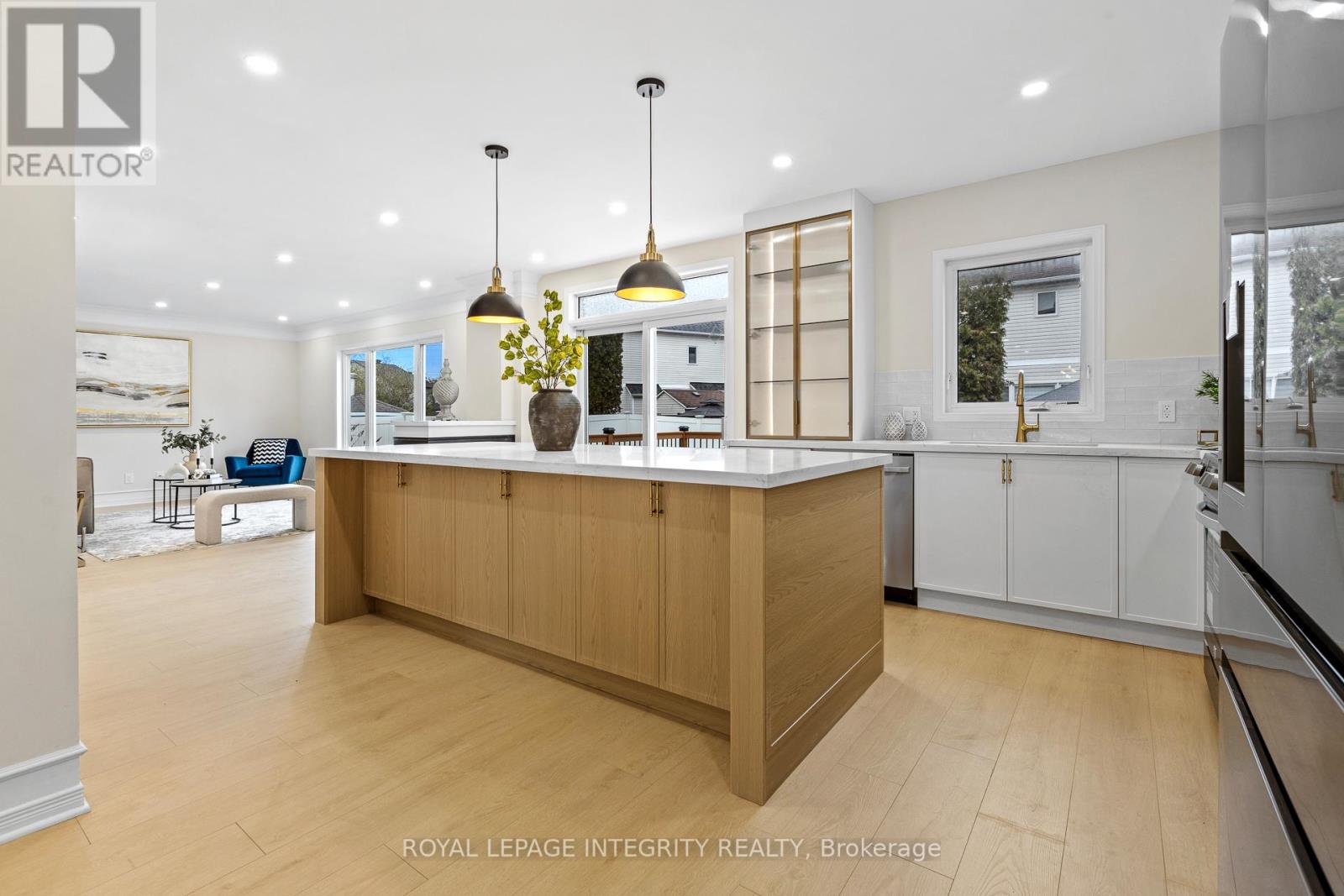 1031 UNICORN AVENUE - 12