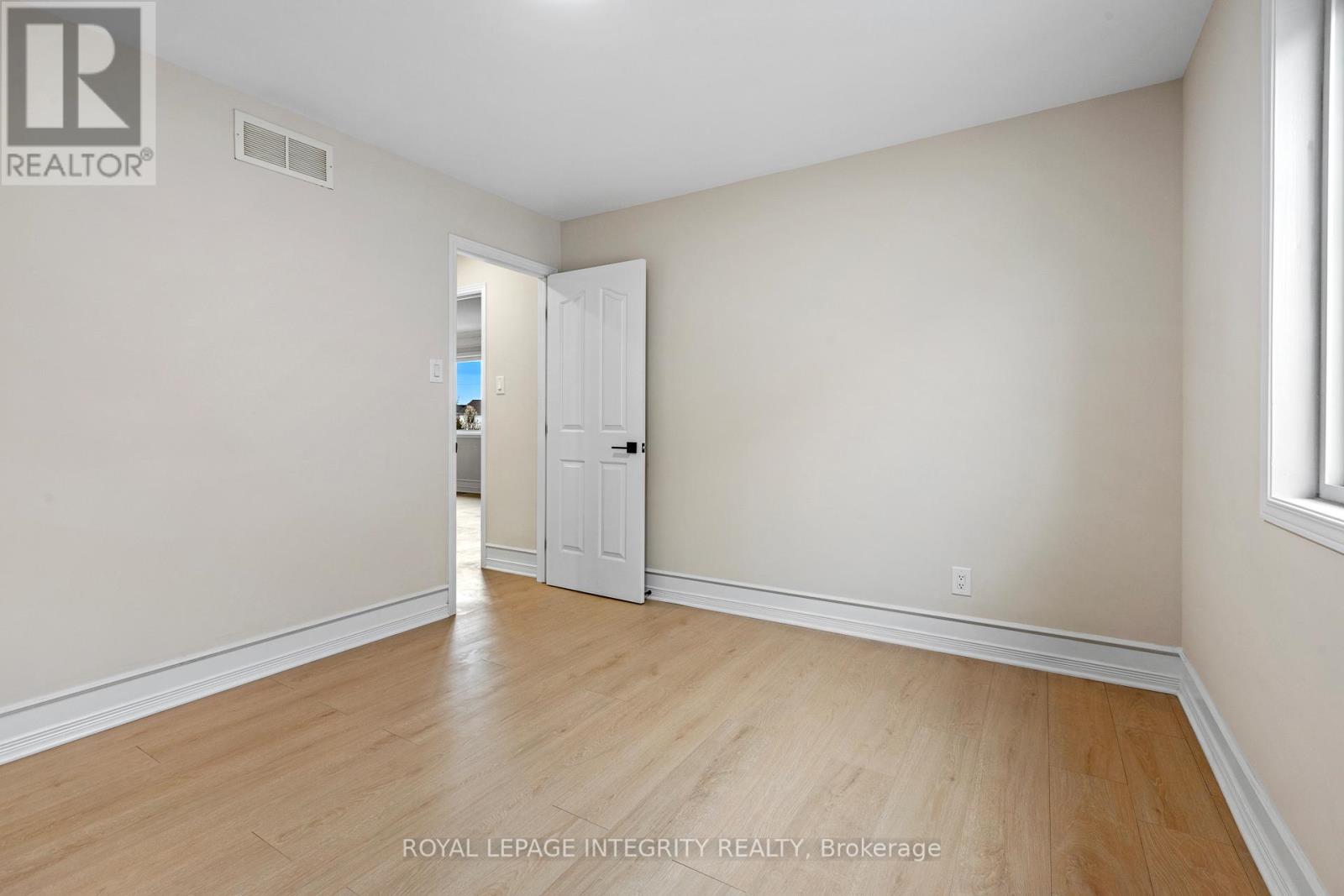 1031 UNICORN AVENUE - 26