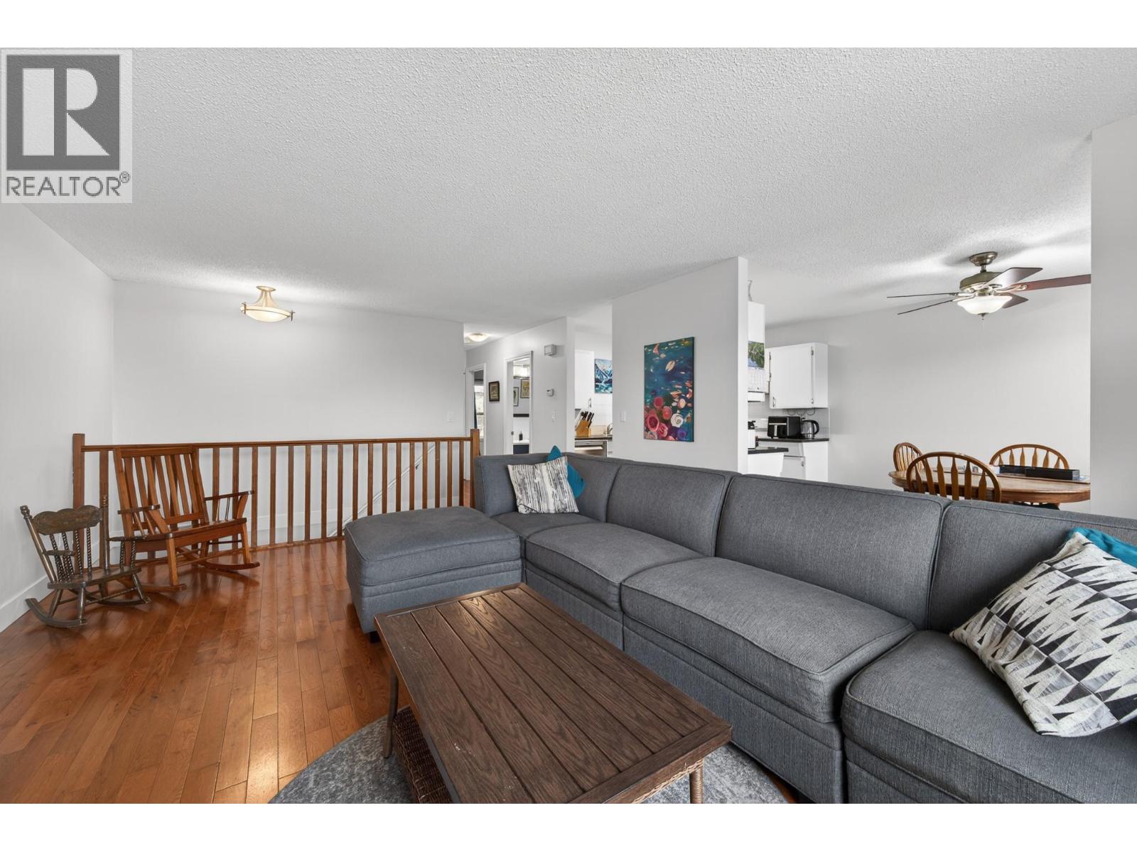 389 Waddington Drive - 5