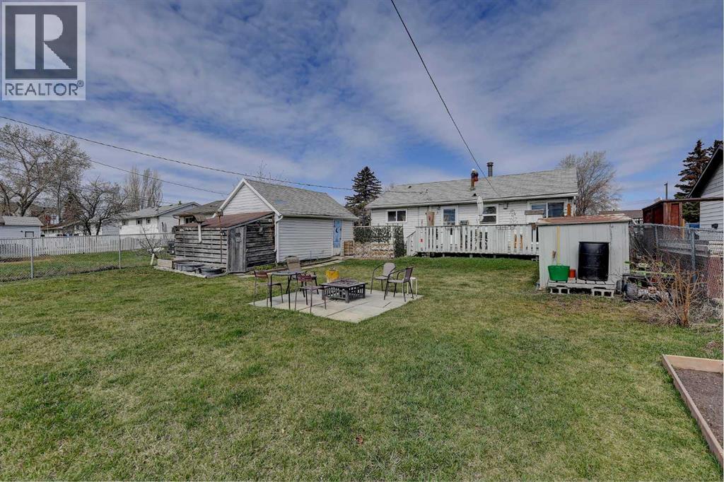 9517 99 Avenue - 18
