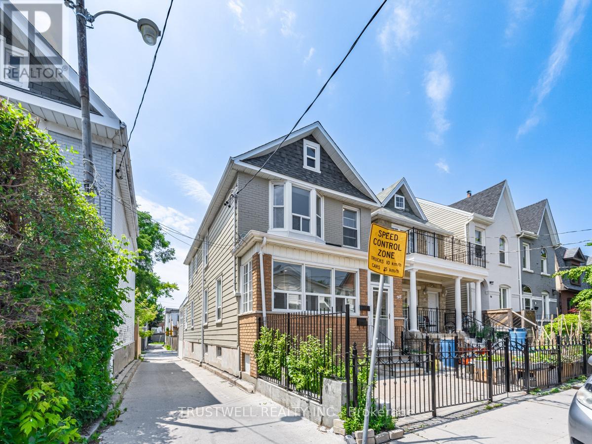 Listing photo of C - 90 GALT AVENUE