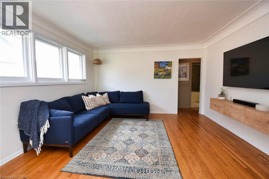 9 MARION Crescent, Dundas, Ontario, L9H1H9 — Photo 11