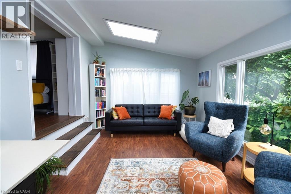9 MARION Crescent, Dundas, Ontario, L9H1H9 — Photo 16