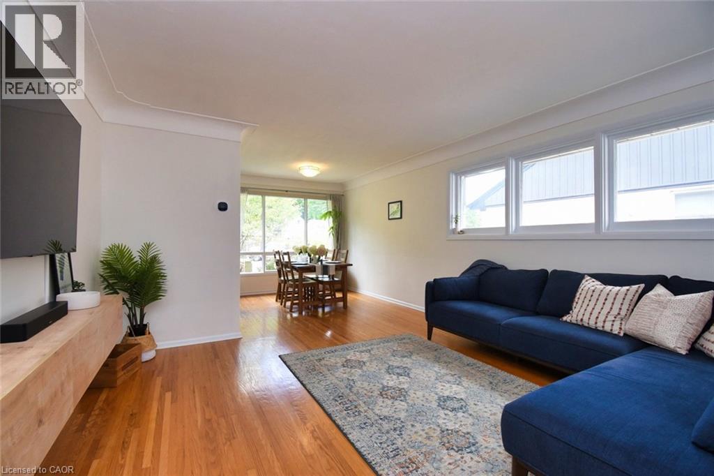 9 MARION Crescent - 9