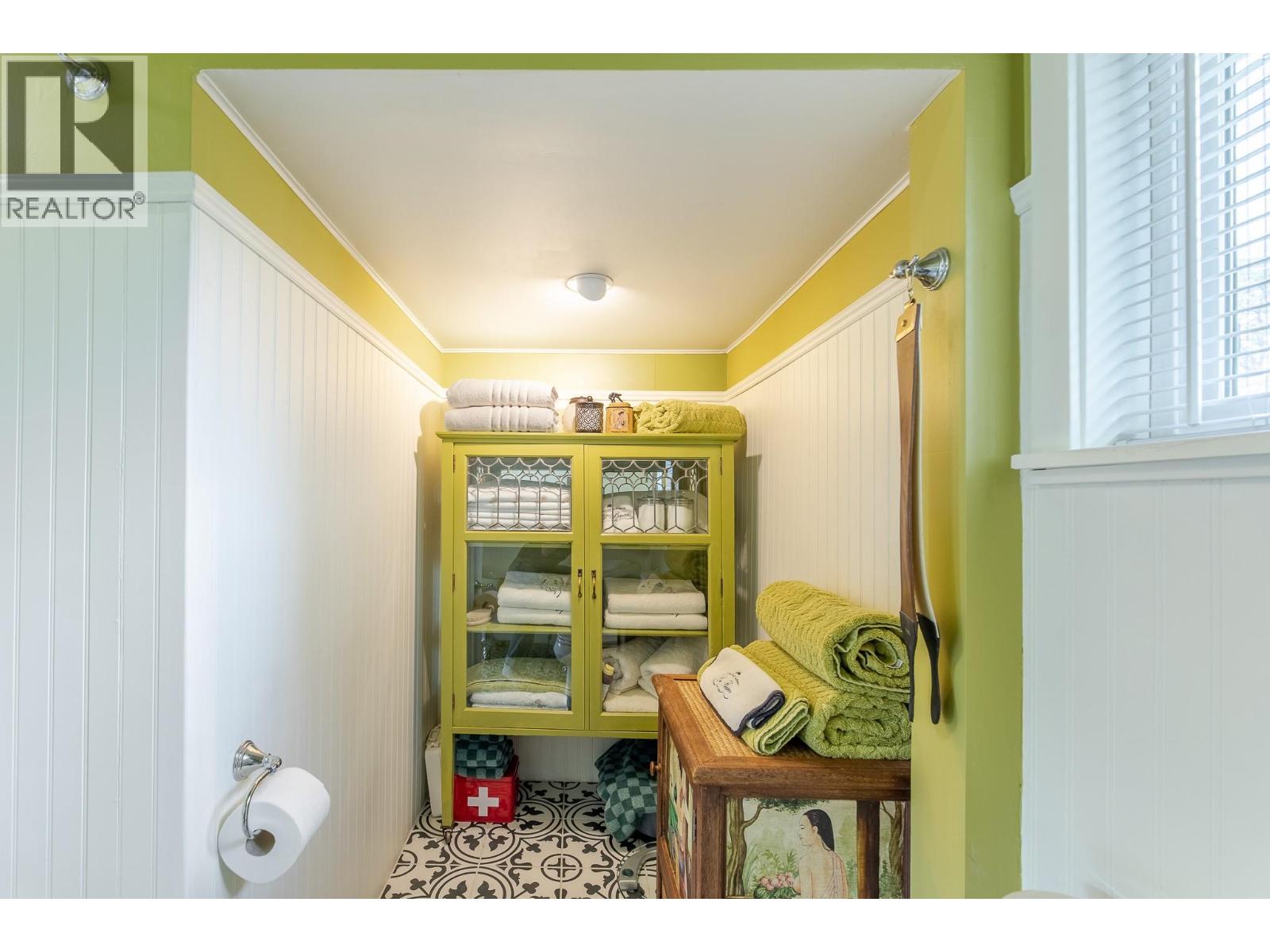  14001 McPherson Avenue, Summerland