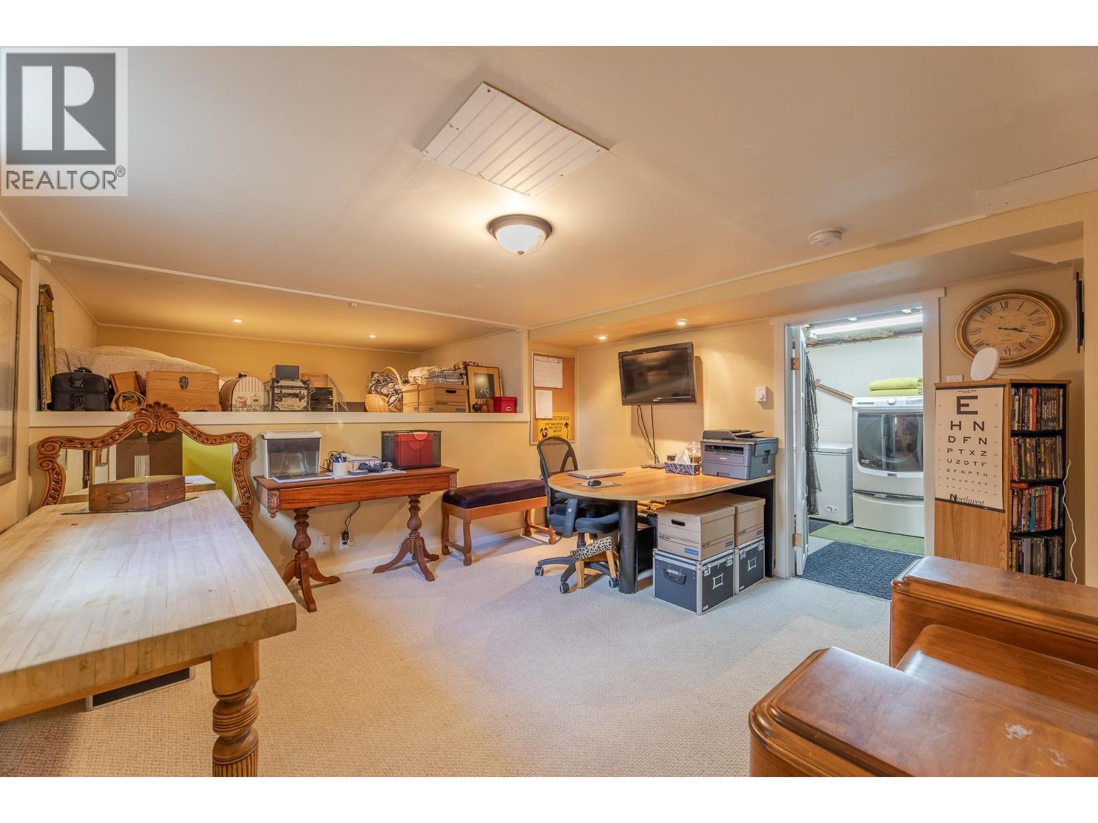  14001 McPherson Avenue, Summerland