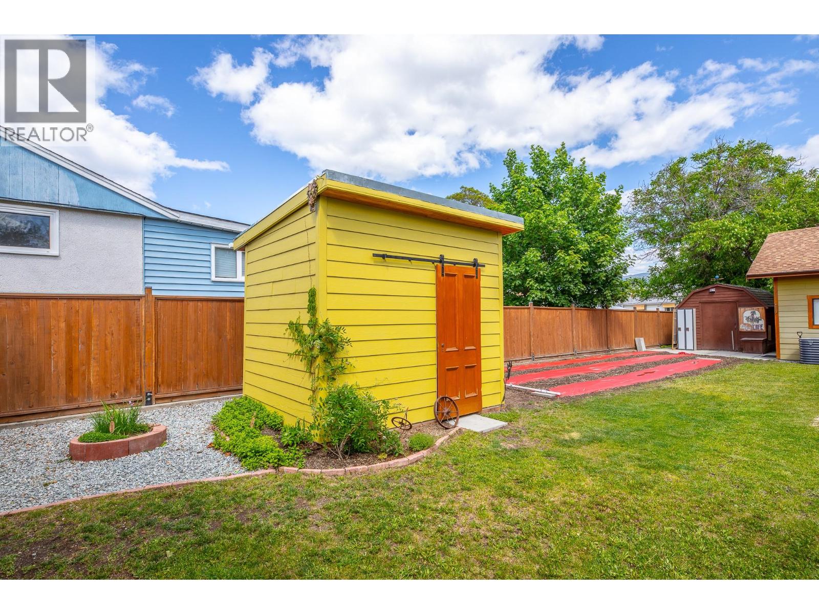  14001 McPherson Avenue, Summerland