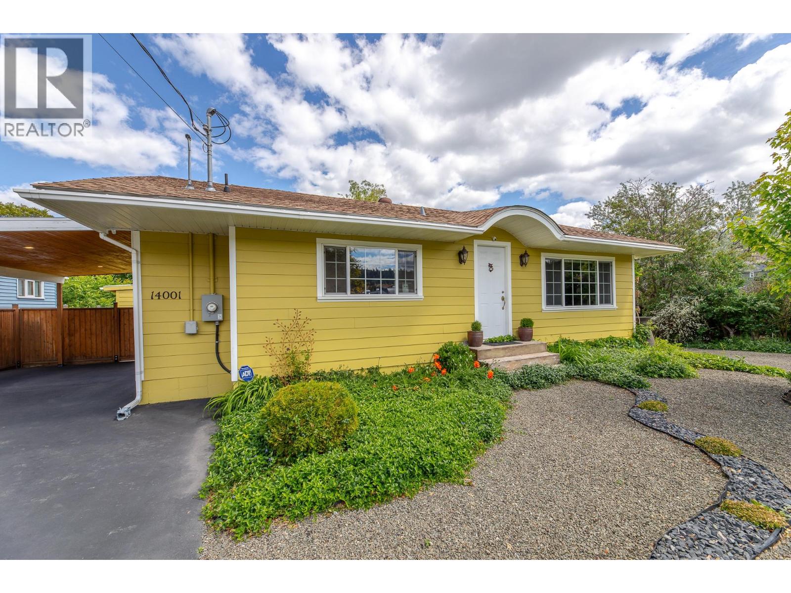  14001 McPherson Avenue, Summerland