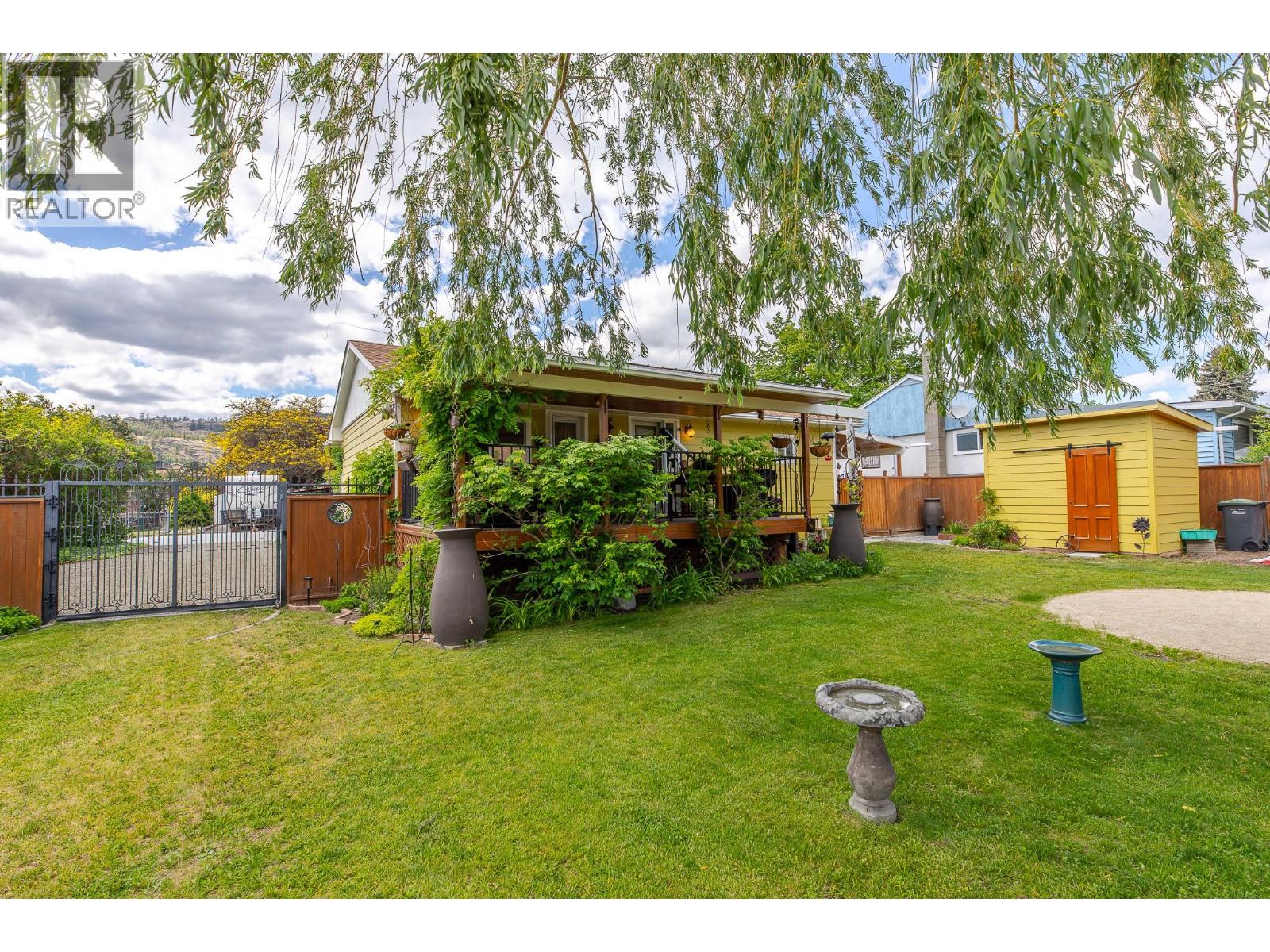  14001 McPherson Avenue, Summerland