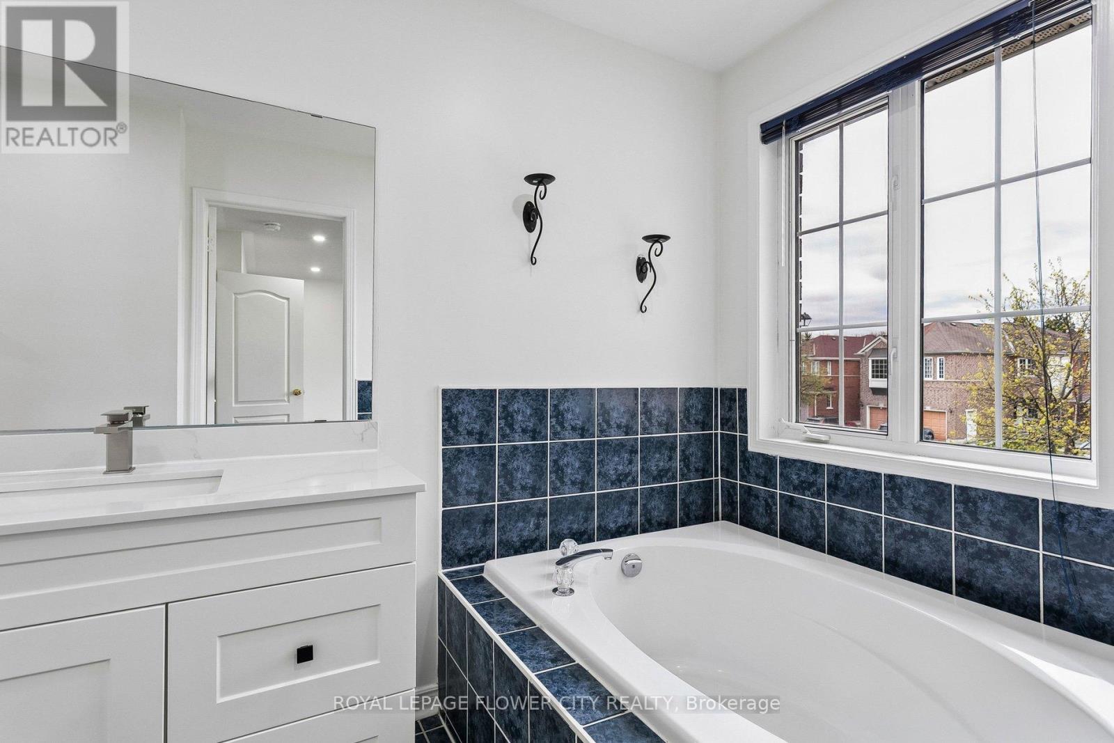 99 CORDGRASS CRESCENT - 12