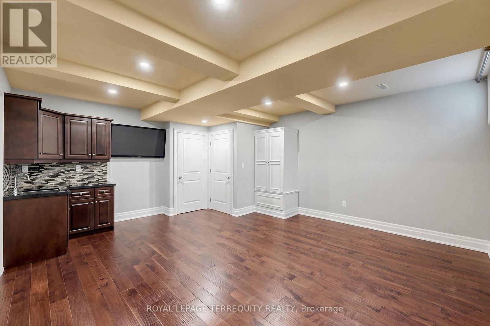 63 GRAYFIELD DRIVE - 36